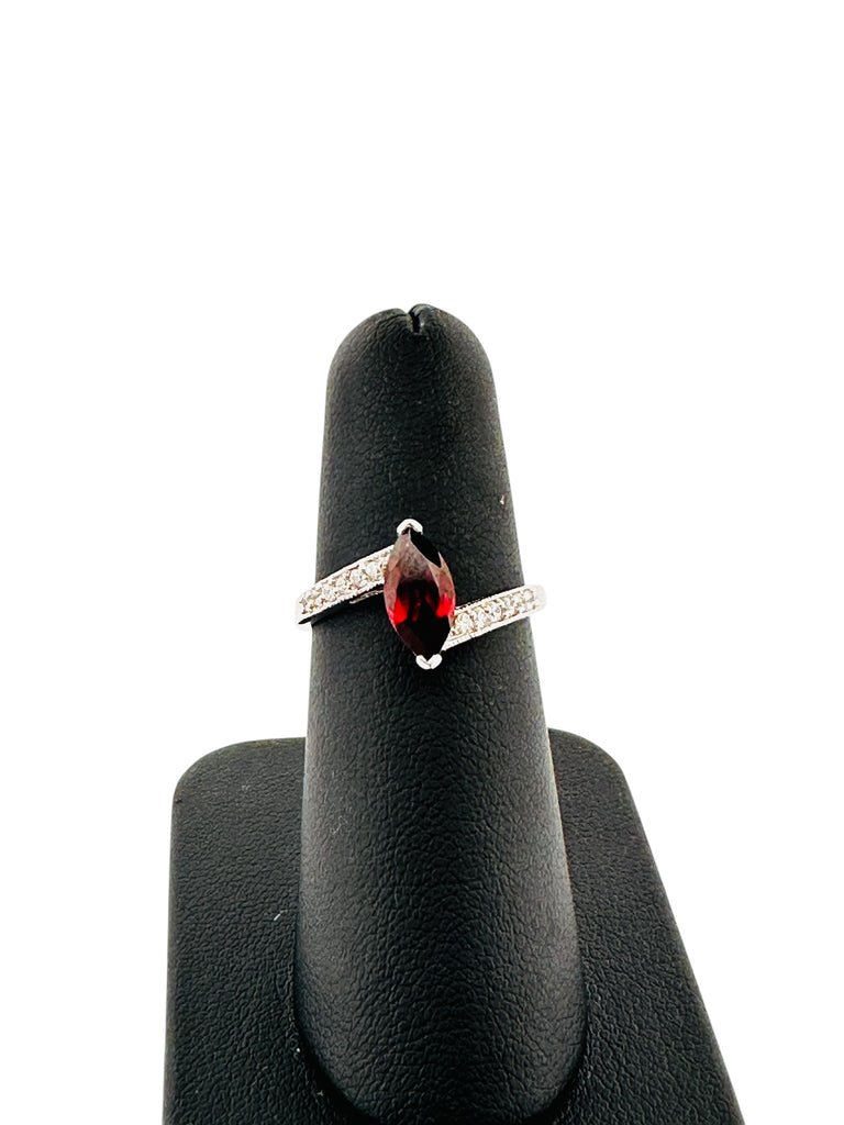 Garnet Marquise Elegance