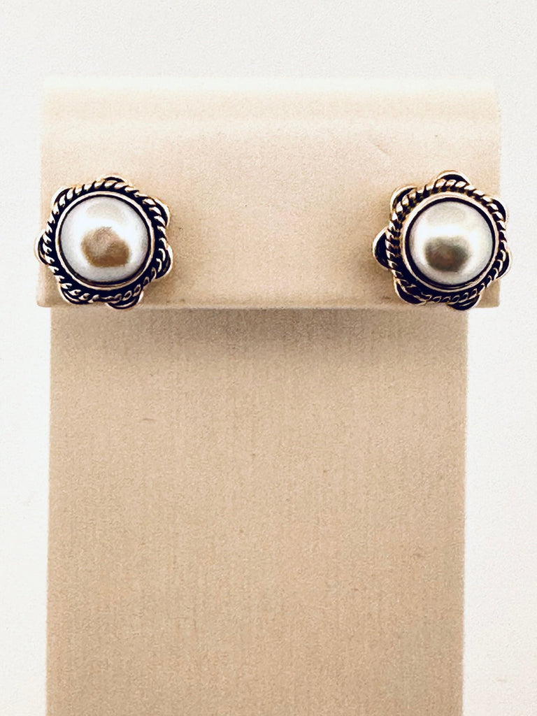 Pearl Flowers Earrings