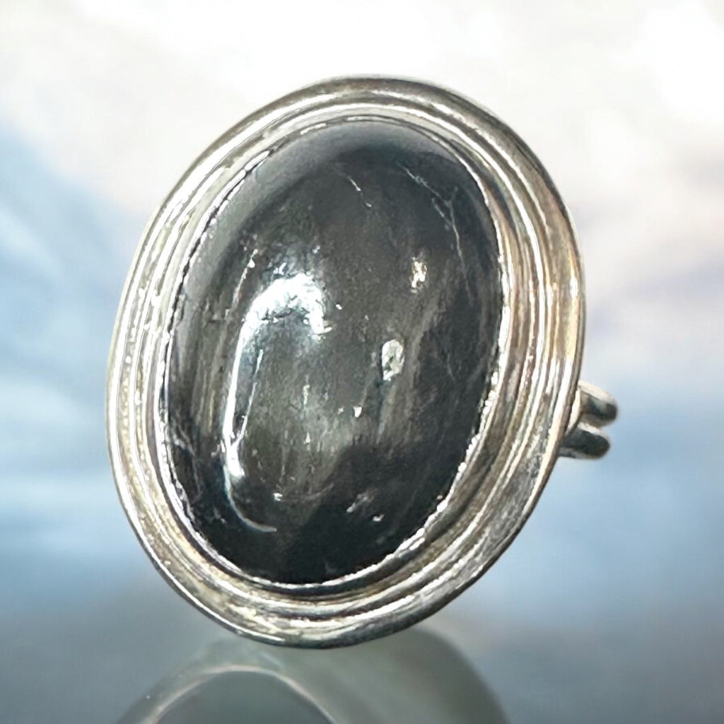 Black Star Oval