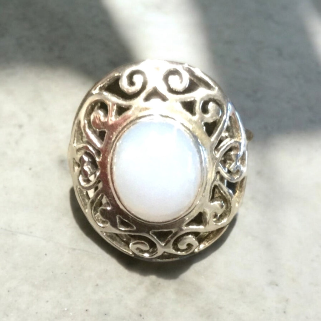 Chalcedony Scroll