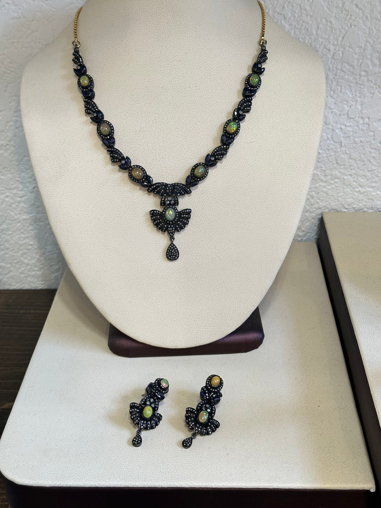 The Queen Set