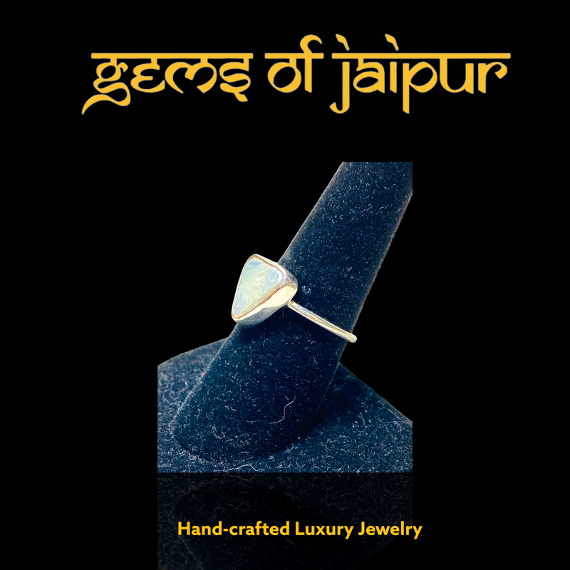 Baroque Pearl Triangle Bezel